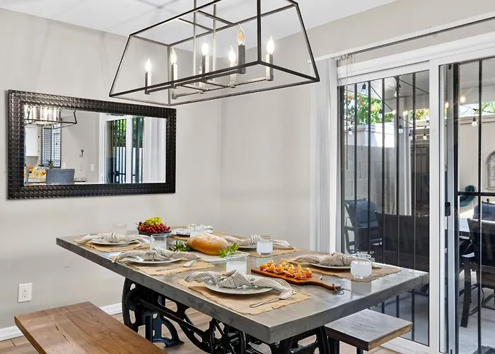 Saguaro Social By Avantstay Scottsdale